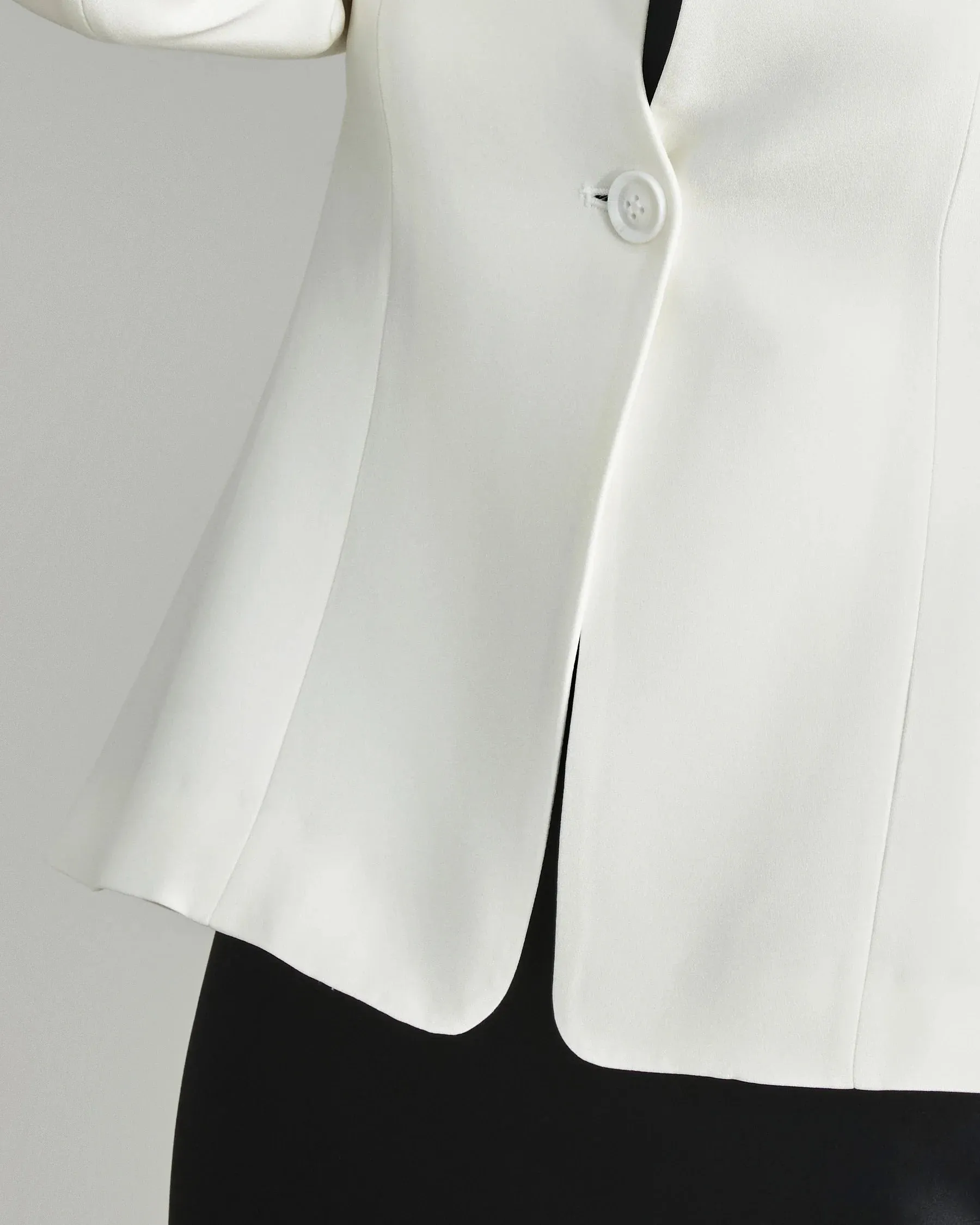 40 Momme Collarless Silk Blazer